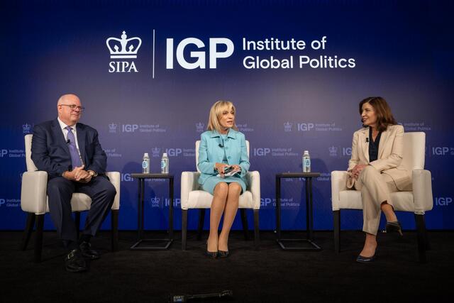 To kick off the “Across the Aisle” series, Larry Hogan, the Republican former governor of Maryland (left), and Kathy Hochul, the Democratic governor of New York (right), met.  NBC News' Andrea Mitchell moderated. [photo: Shahar Azran]